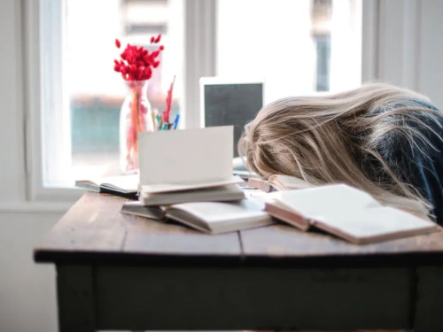 重庆哪些医院擅长治疗失眠？不同季节会对失眠症状产生影响吗？